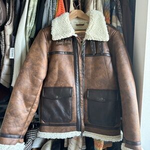 BRAND NEW!!! Levi’s Sherpa Lined Coat-Small